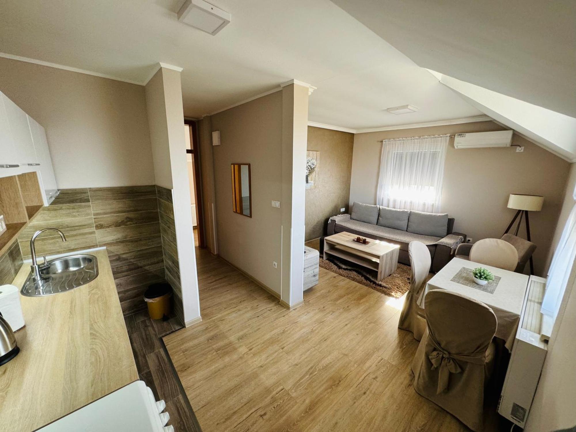 Gradiska Na Savi Apartmani I Sobe 外观 照片