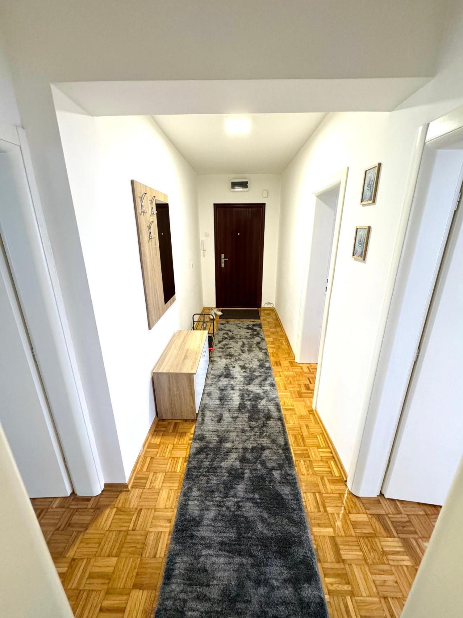 Gradiska Na Savi Apartmani I Sobe 外观 照片